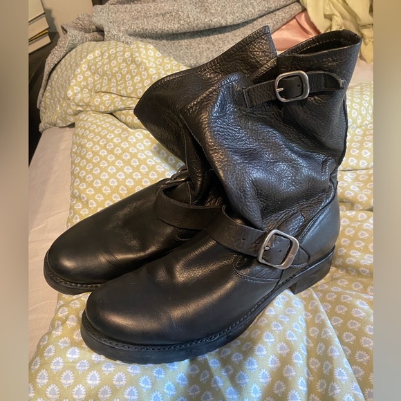 Frye Veronica short slouch boot - Picture 5 of 10